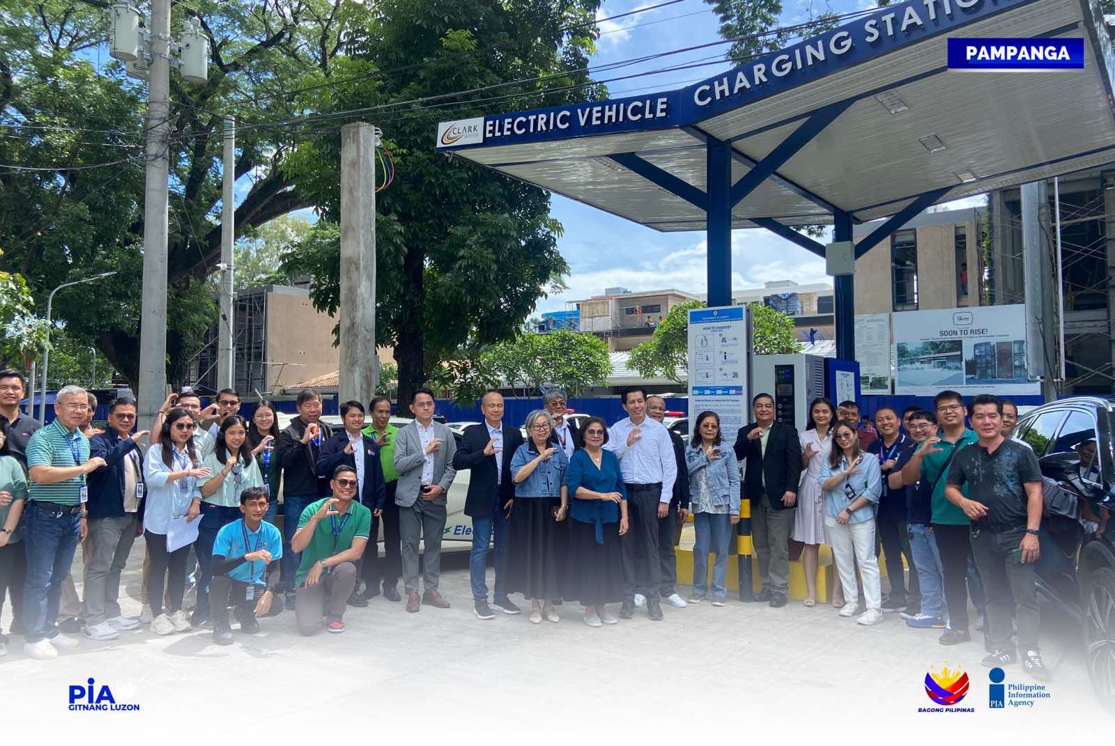 DOE Installs Solar-Powered EV Charging Station in Clark