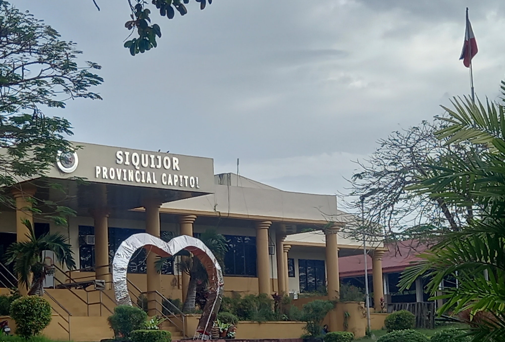 Tourism Booms, Power Fails: Siquijor’s Brownouts Highlight Gaps in Government Energy Forecasting