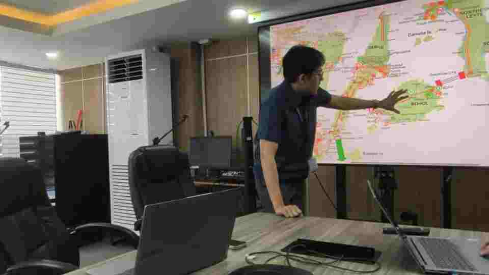 Visayas grid strengthened as CNP transmission project goes live