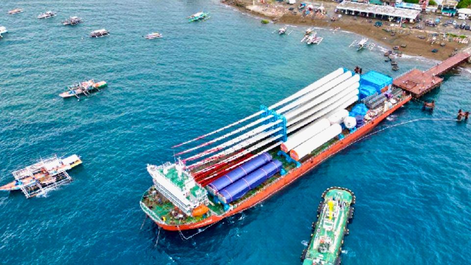 PH’s largest wind turbines arrive in Infanta for Alternergy’s 128MW Tanay project