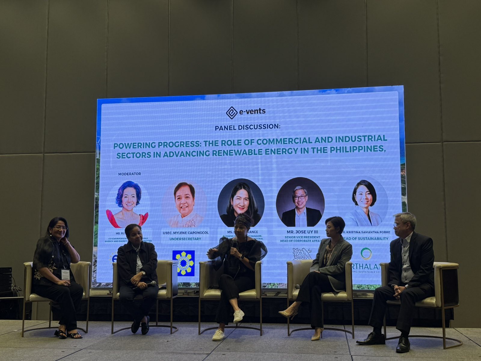 DOE, Industry Leaders Push Rooftop Solar, New Models for C&I RE Adoption