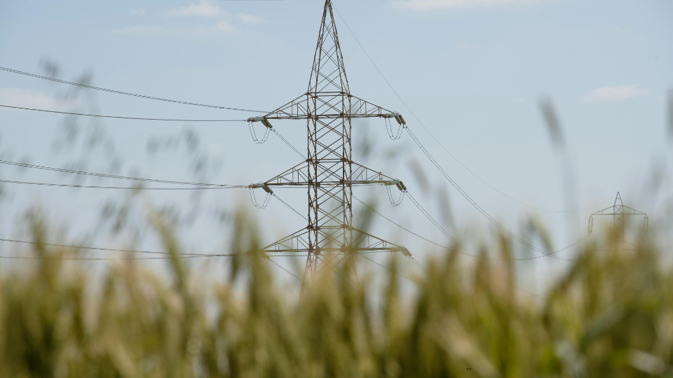 DOE, 5 cooperatives seal deal to energize nearly 1,500 off-grid homes